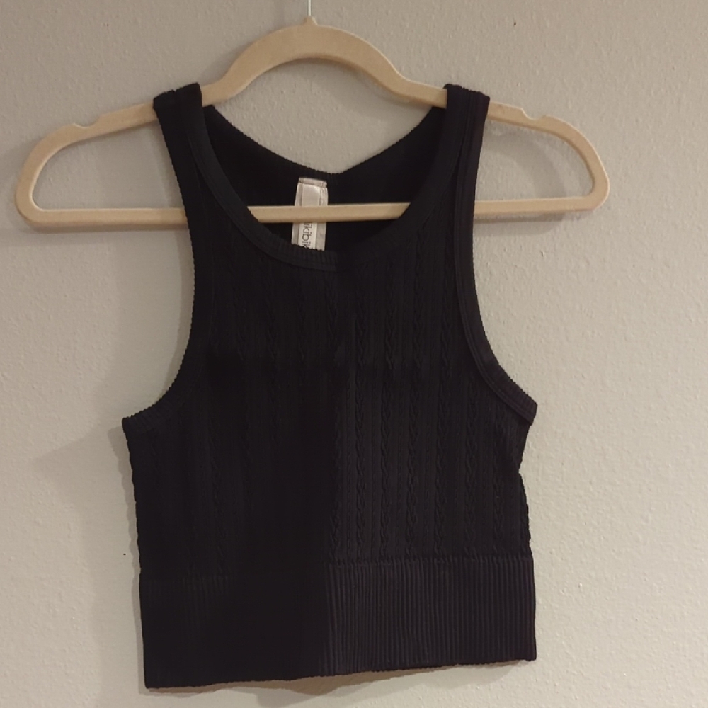 Nikibiki Textured Cropped Tank
